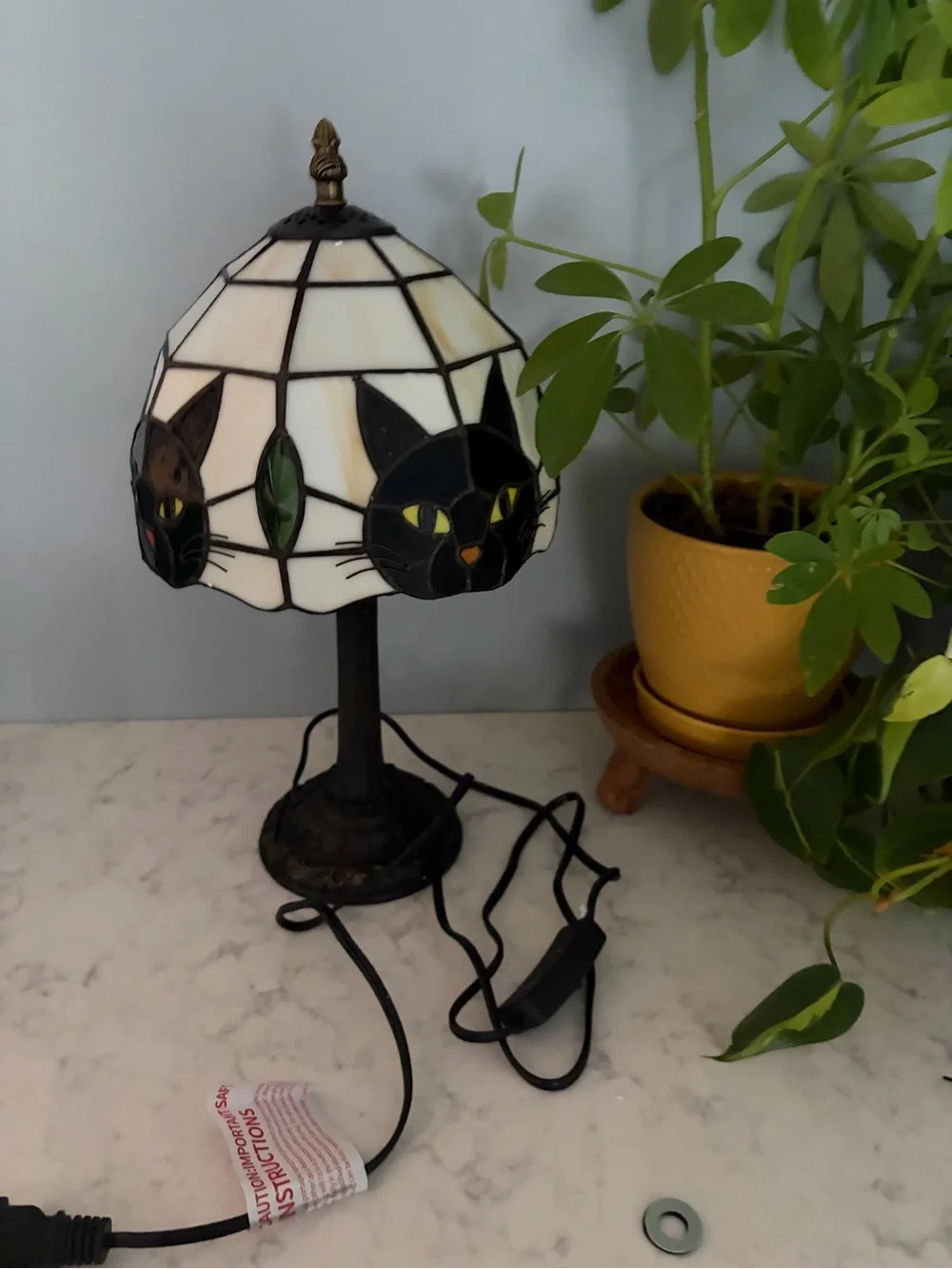 Tiffany Style Black Cat Stained Glass Table Lamp  Small Quirky Table Lamp NIB